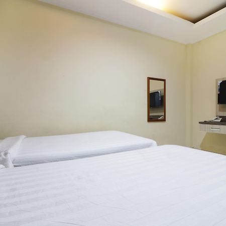 Hotel Istana Bungur Джакарта Экстерьер фото