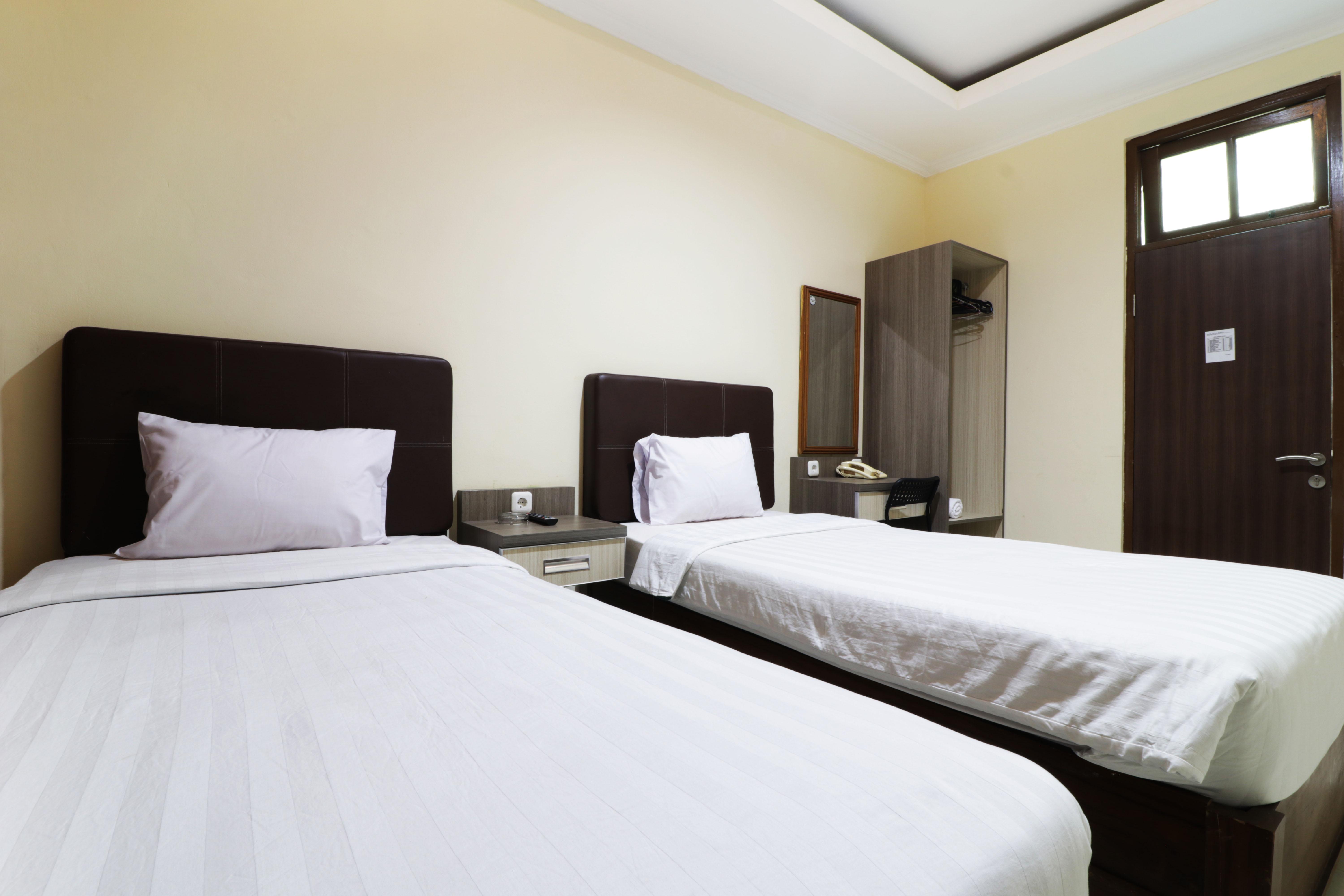 Hotel Istana Bungur Джакарта Экстерьер фото