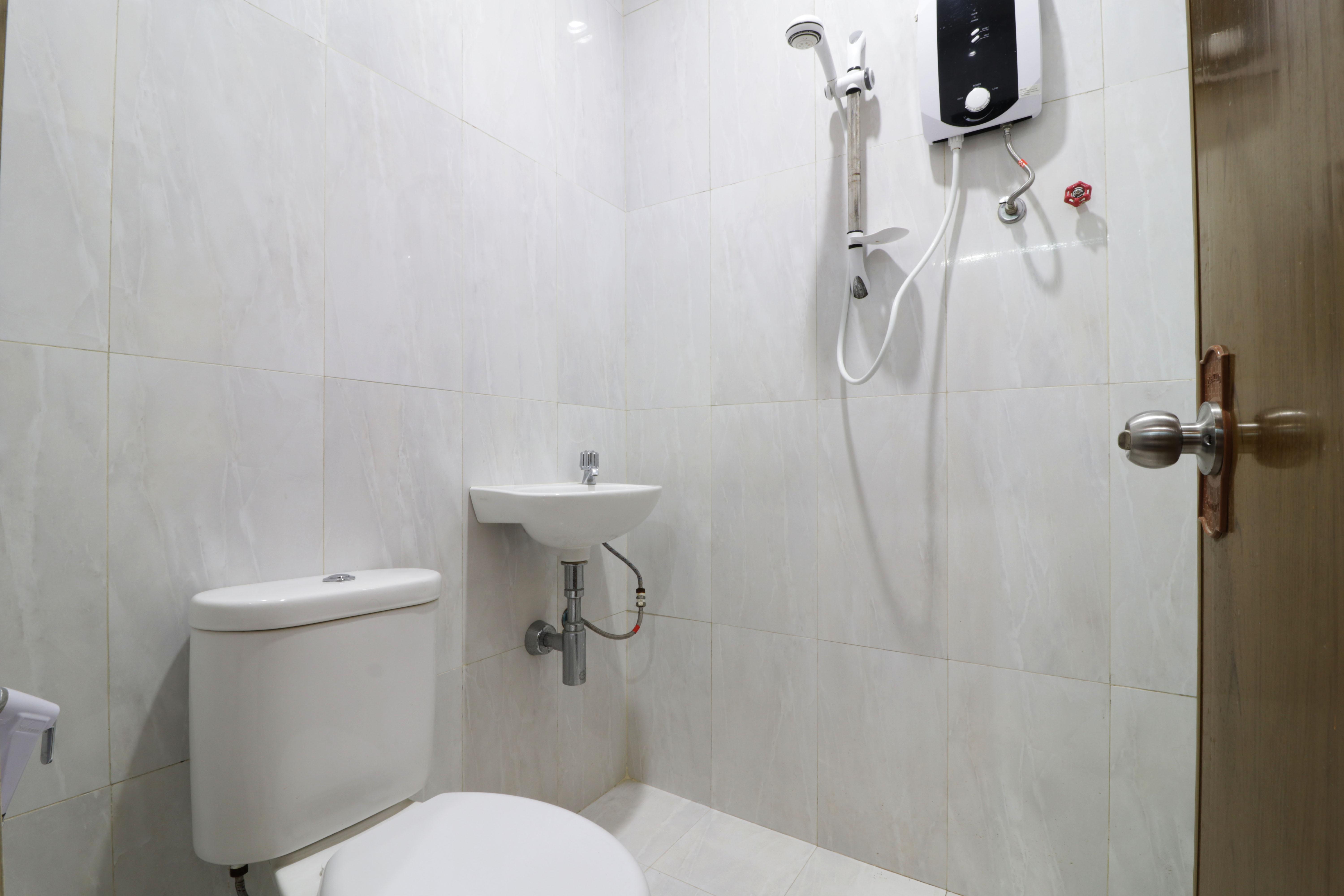 Hotel Istana Bungur Джакарта Экстерьер фото